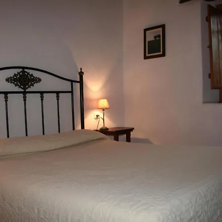 Rural In Valencia De Alc Ntara With Pool * La Acena de la Borrega