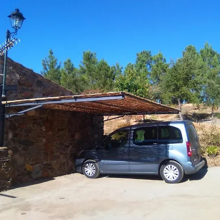 Сasa de vacaciones Rural Farmhouse In Valencia De Alc Ntara With Pool *